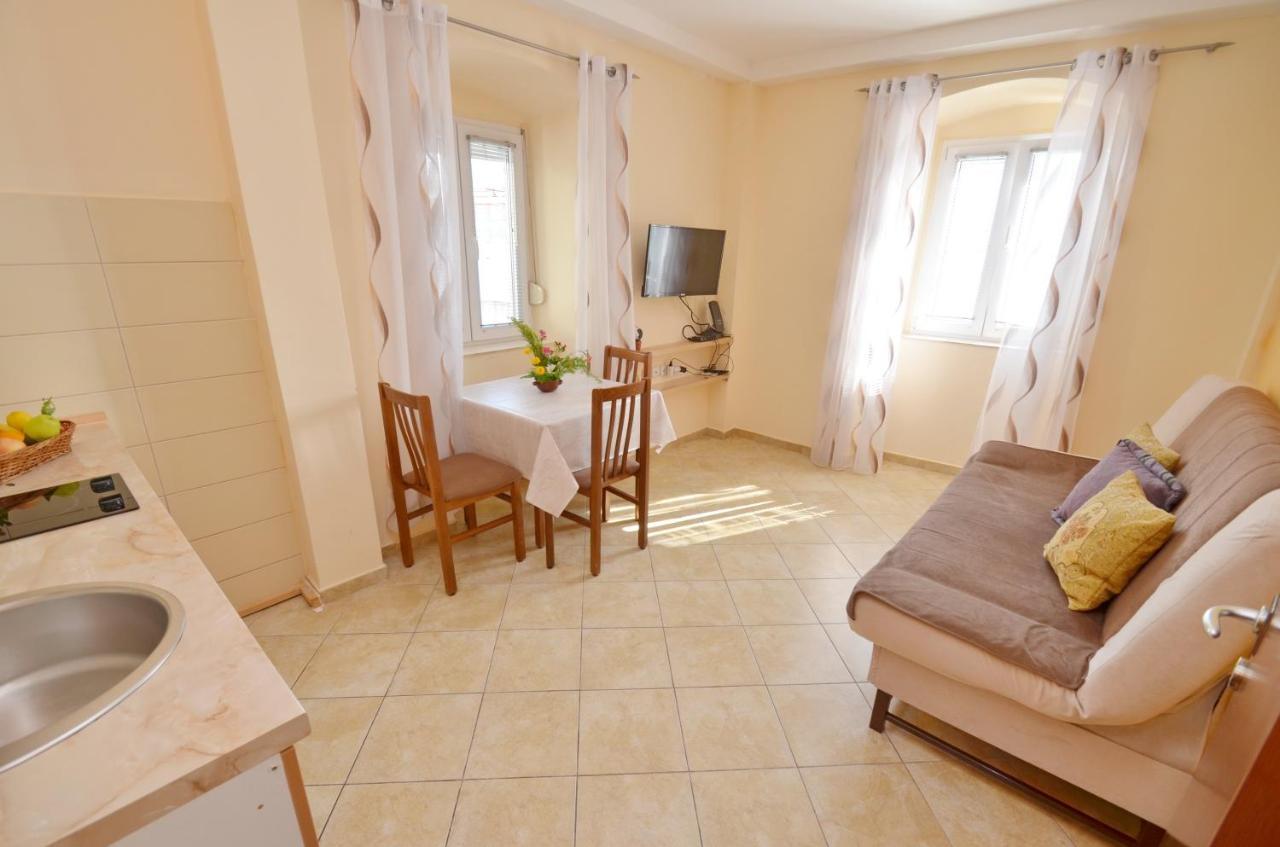Appartamento Tau Mir I Dobro Cattaro Esterno foto