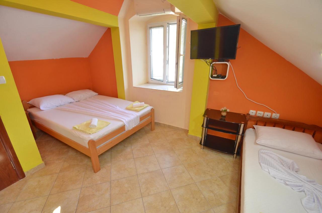 Appartamento Tau Mir I Dobro Cattaro Esterno foto