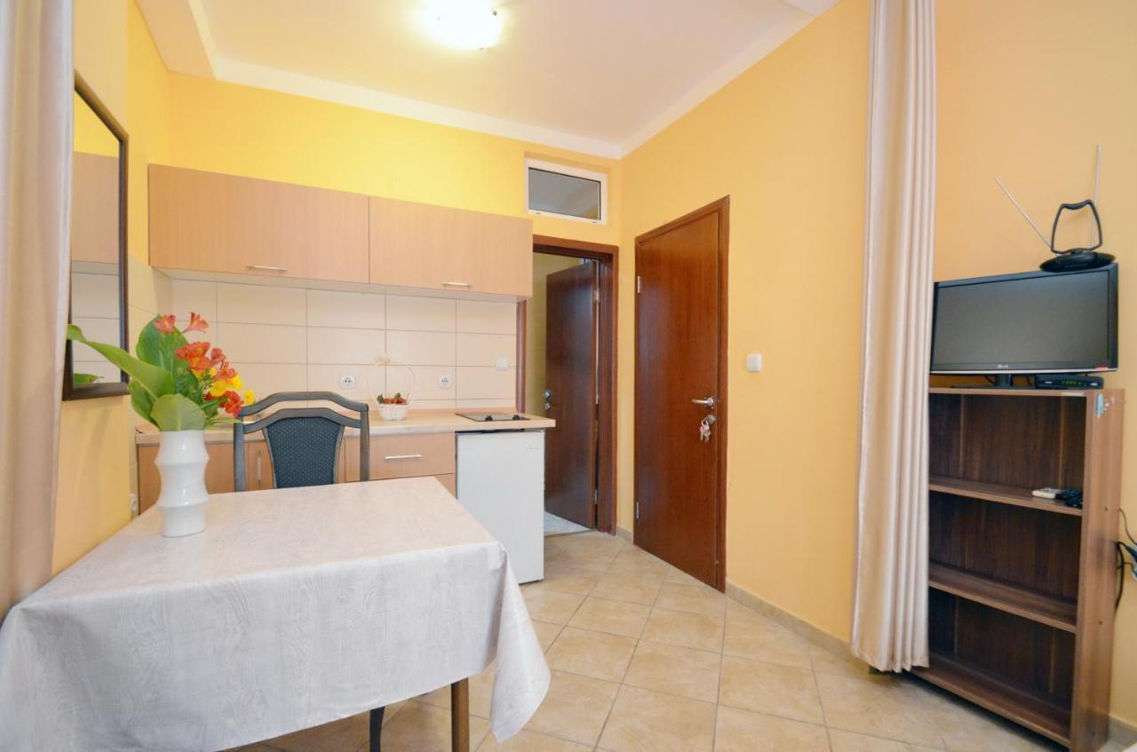 Appartamento Tau Mir I Dobro Cattaro Esterno foto