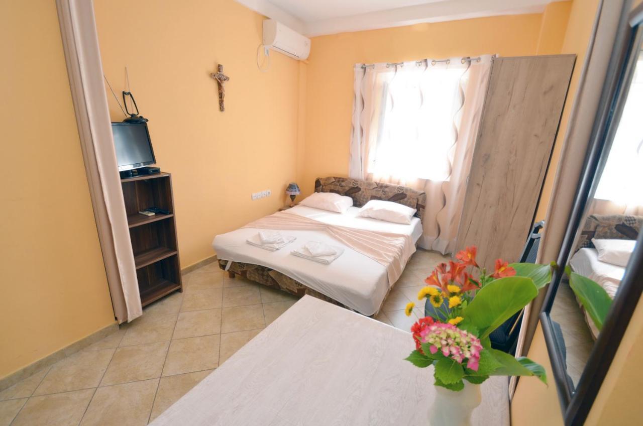 Appartamento Tau Mir I Dobro Cattaro Esterno foto