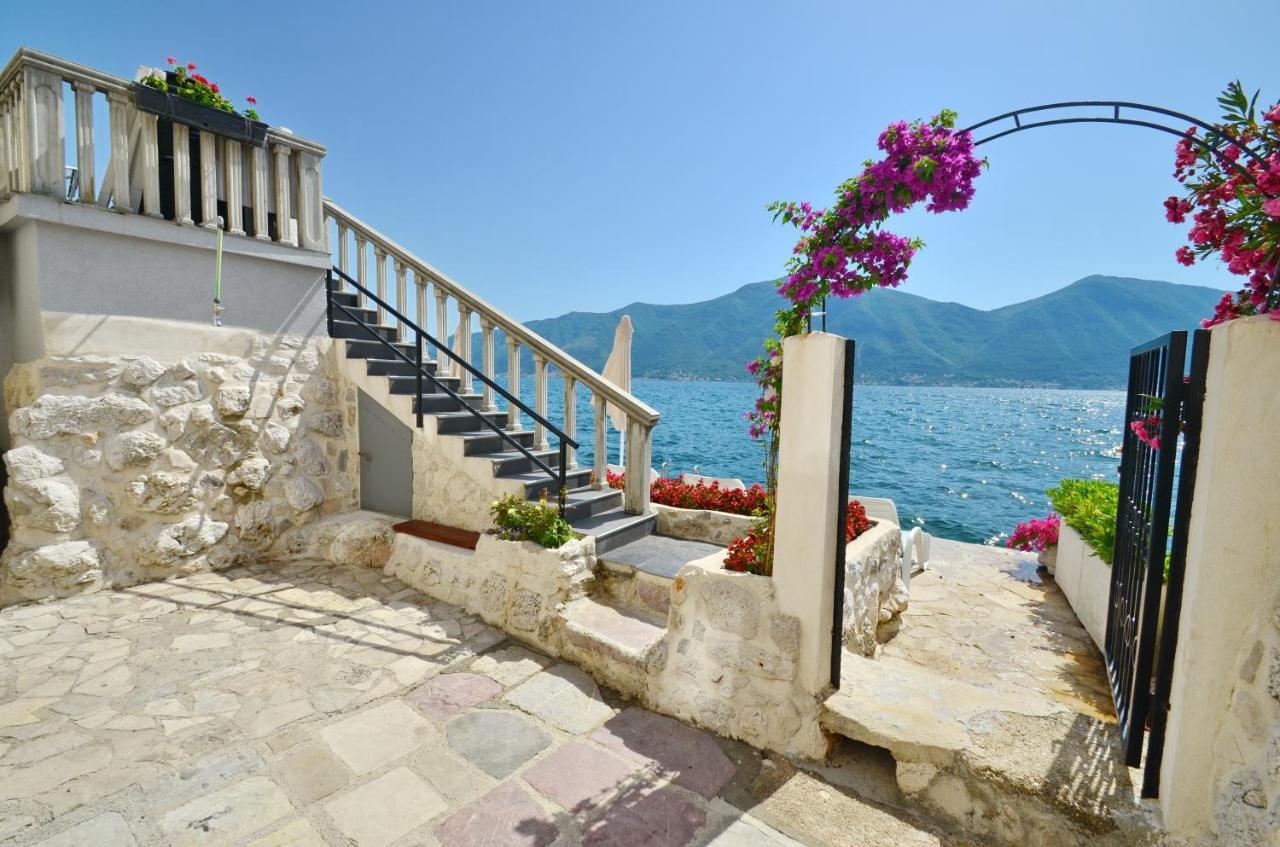 Appartamento Tau Mir I Dobro Cattaro Esterno foto
