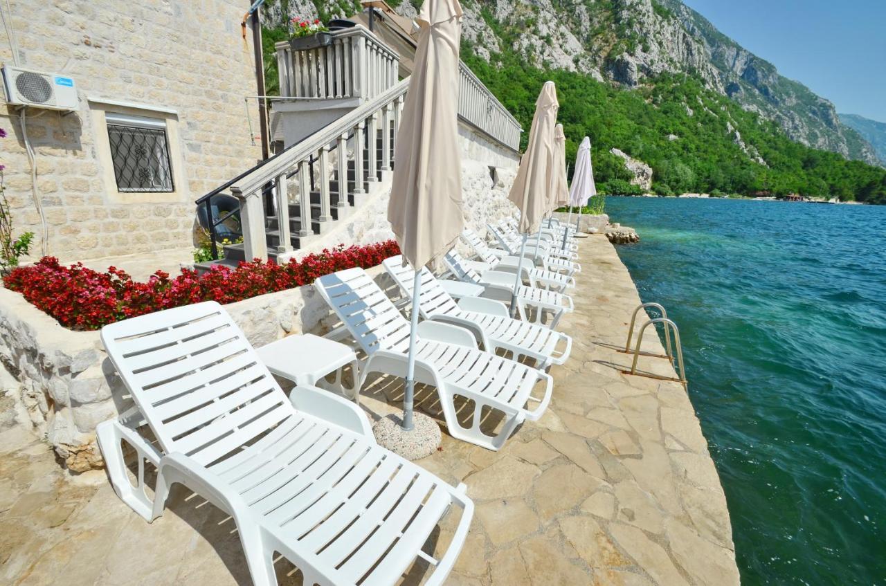 Appartamento Tau Mir I Dobro Cattaro Esterno foto